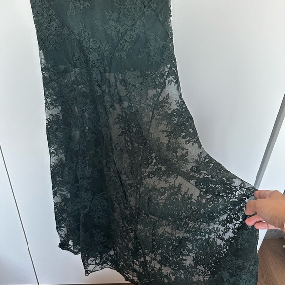 NWT Femme D’armes Bailey Lace Embroidered Gown sz 1 - Picture 4 of 9